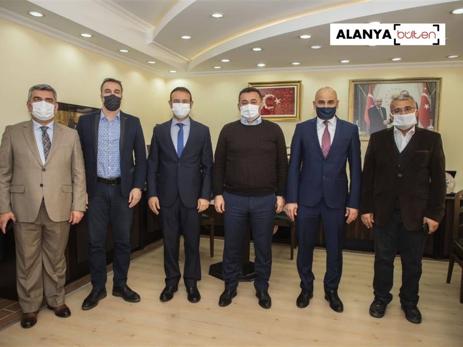 Alanya’da 30. Triatlon Yarışları için imzalar atıldı