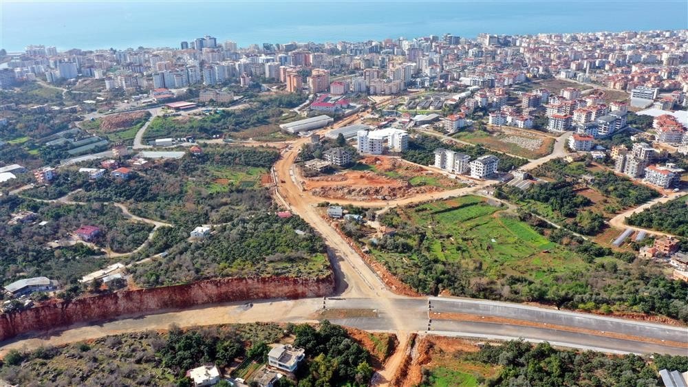 Alanya trafiğini rahatlatacak yol asfaltlanıyor