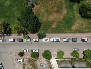 4 kişilik ailede 100 bin liraya kadar çıkan 5 yıldızlı otel fiyatları, yerli tatilcileri karavanlara yöneltti