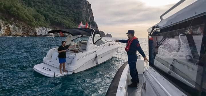 Alanya’da Sahil Güvenlik’ten gemi ve tekne denetimi