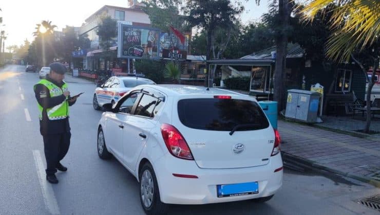 Alanya’da 49 araç sürücüsüne 166 bin 222 lira para cezası uygulandı